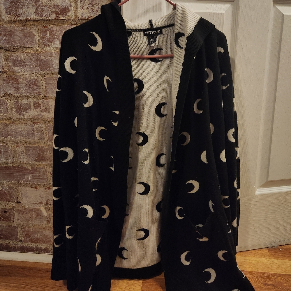 Hot Topic Moon Cardigan